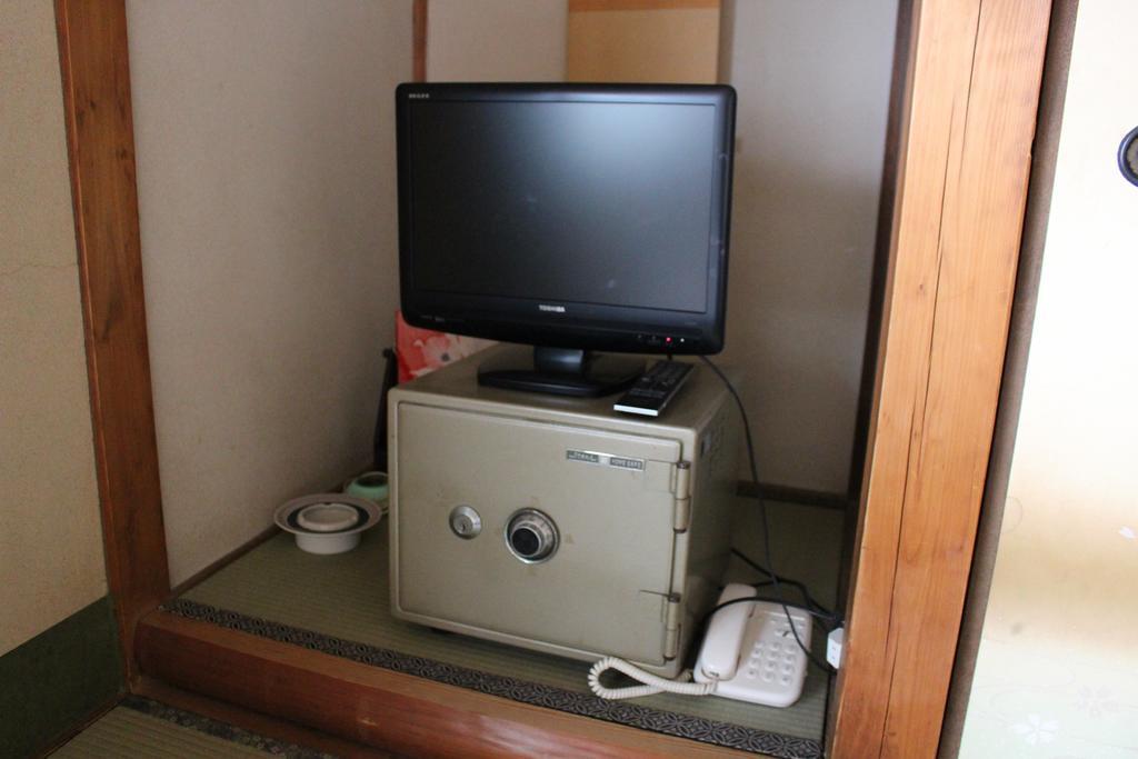 Minshuku Katsuya Hotell Shirahama Rum bild